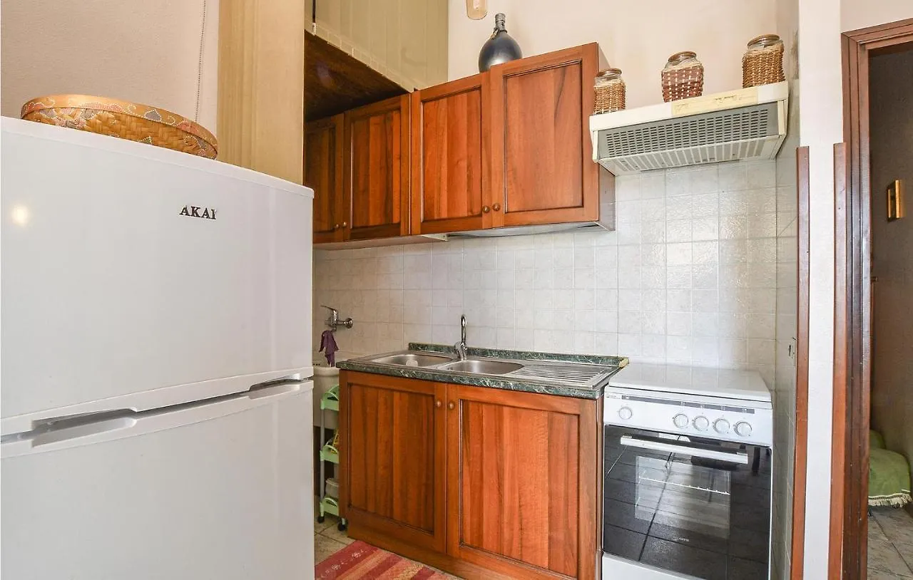 2 Bedroom Gorgeous Apartment In Marina Di Ragusa